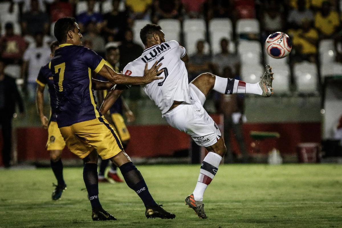 Tricolor conseguiu a virada apenas no segundo tempo contra o Retr