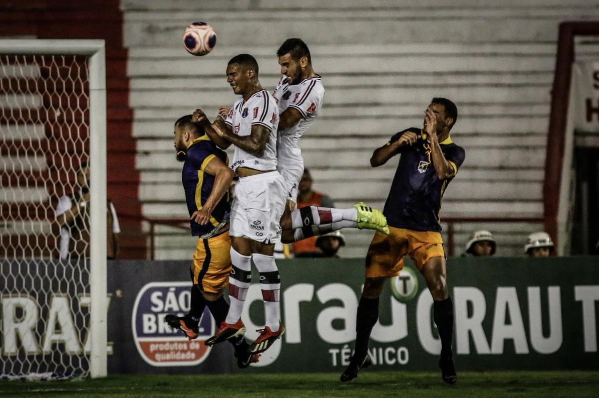 Tricolor conseguiu a virada apenas no segundo tempo contra o Retr