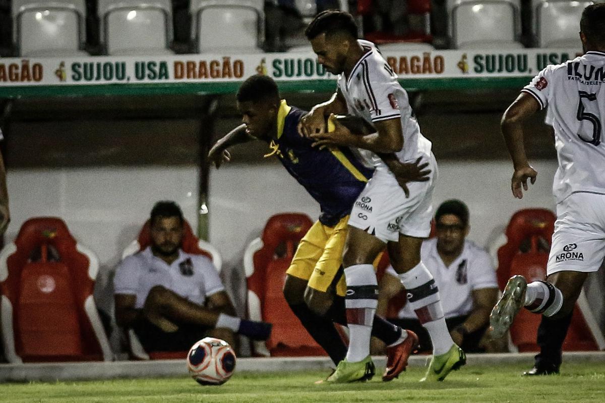 Tricolor conseguiu a virada apenas no segundo tempo contra o Retr