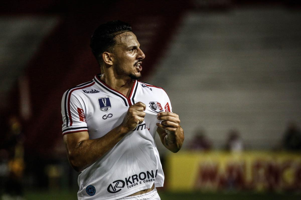 Tricolor conseguiu a virada apenas no segundo tempo contra o Retr