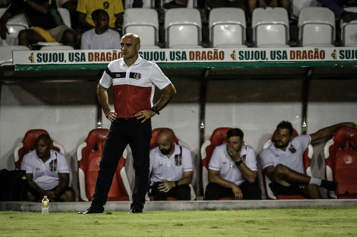 Tricolor conseguiu a virada apenas no segundo tempo contra o Retr