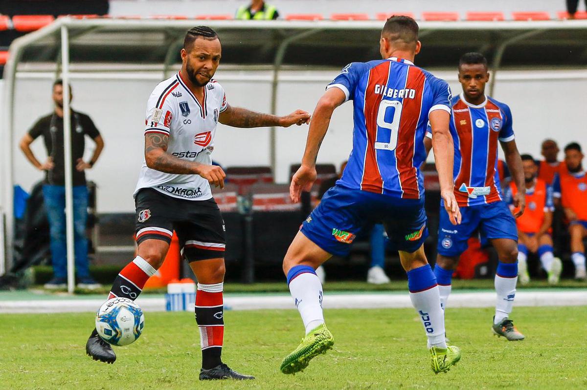 Santa Cruz e Bahia se enfrentaram no Arruda e empataram sem gols na estreia da Copa do Nordeste, em jogo que foi recheado de homenagens a Tiago Cardoso