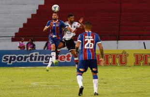 Santa Cruz e Bahia se enfrentaram no Arruda e empataram sem gols na estreia da Copa do Nordeste, em jogo que foi recheado de homenagens a Tiago Cardoso