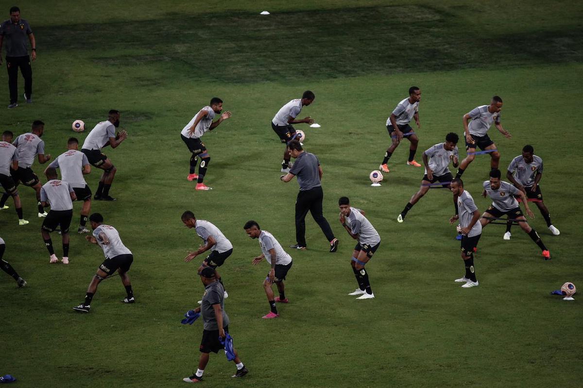 Equipes se enfrentaram na Arena pela terceira rodada do Campeonato Pernambucano