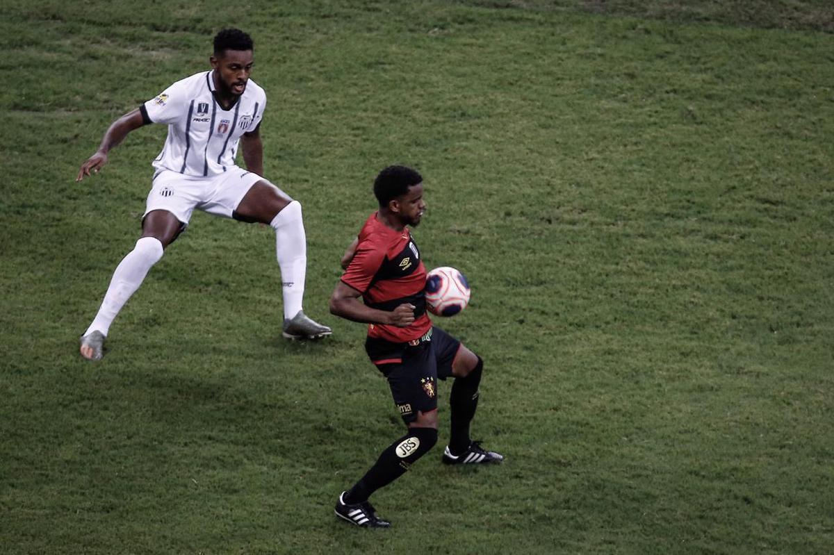 Equipes se enfrentaram na Arena pela terceira rodada do Campeonato Pernambucano
