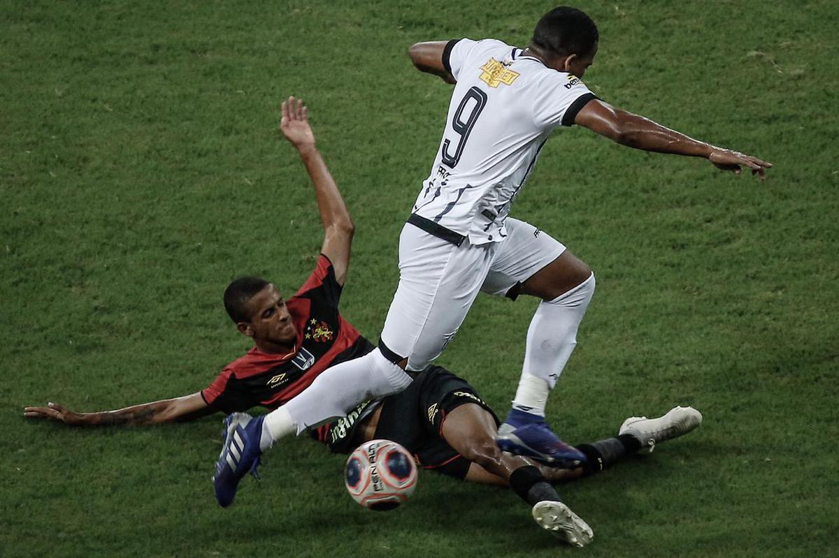 Equipes se enfrentaram na Arena pela terceira rodada do Campeonato Pernambucano
