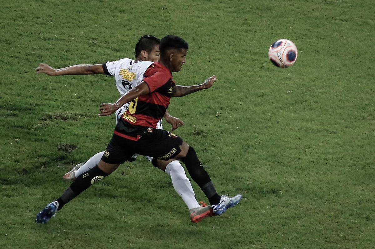 Equipes se enfrentaram na Arena pela terceira rodada do Campeonato Pernambucano
