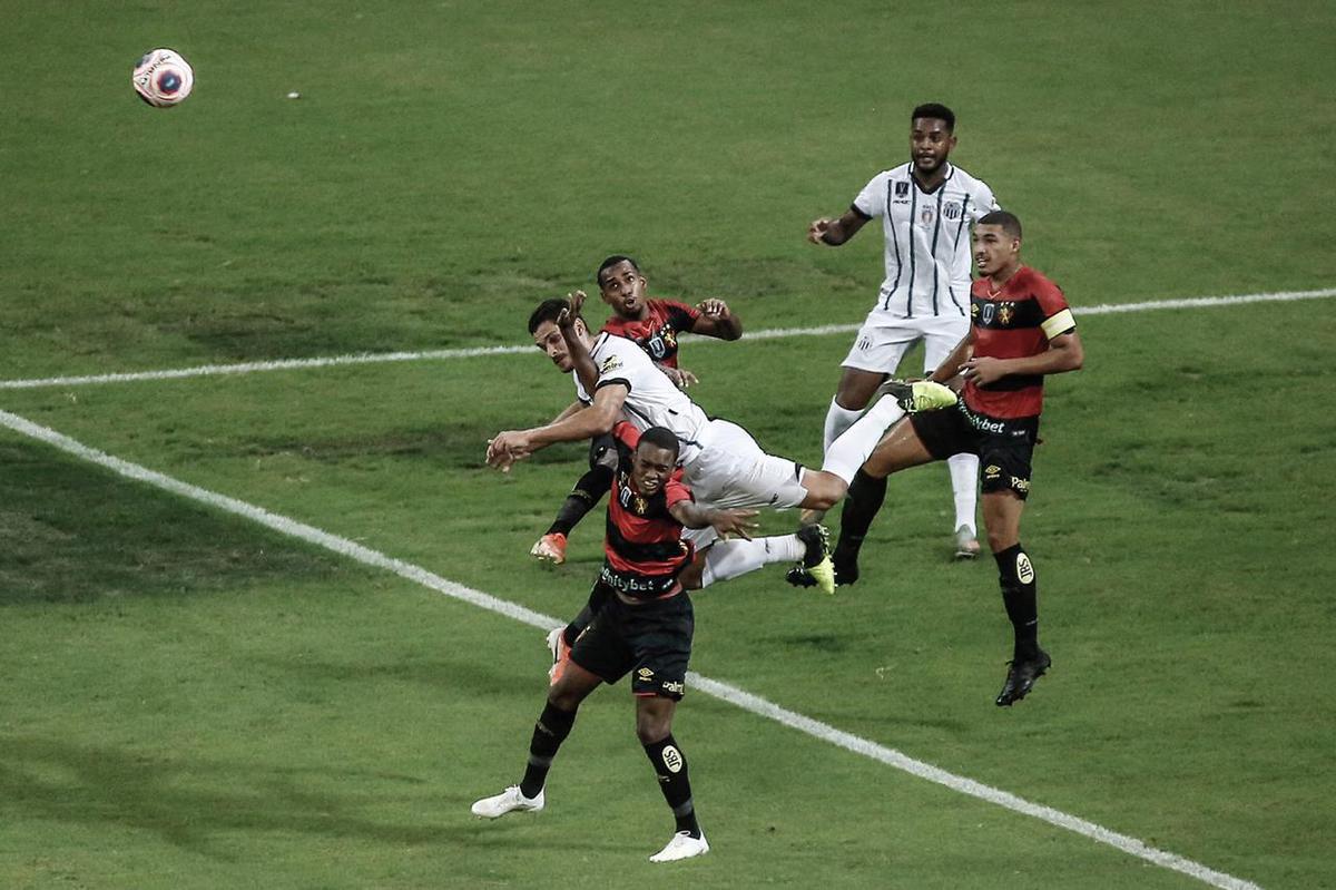 Equipes se enfrentaram na Arena pela terceira rodada do Campeonato Pernambucano