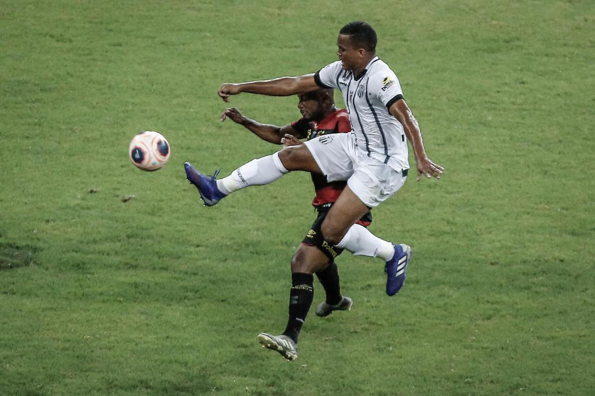 Equipes se enfrentaram na Arena pela terceira rodada do Campeonato Pernambucano