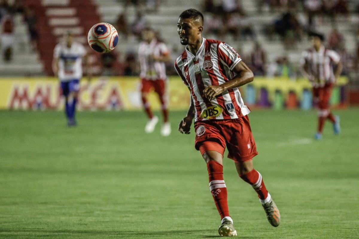 Kieza retorna ao time titular do Nutico em sua terceira passagem marcando gols na goleada do Timbu diante do Deciso Bonito, pela 3 rodada do Campeonato Pernambucano