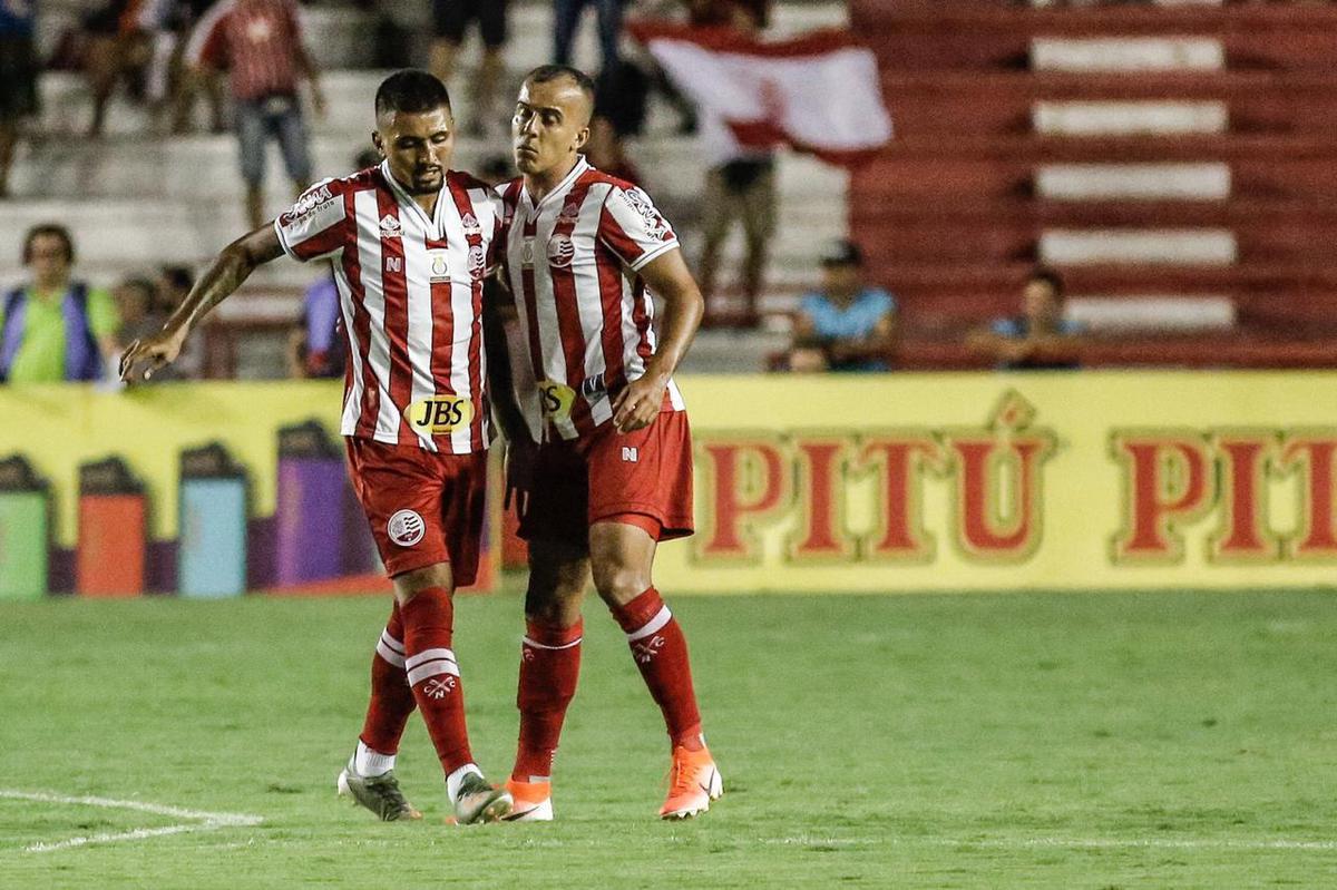 Kieza retorna ao time titular do Nutico em sua terceira passagem marcando gols na goleada do Timbu diante do Deciso Bonito, pela 3 rodada do Campeonato Pernambucano