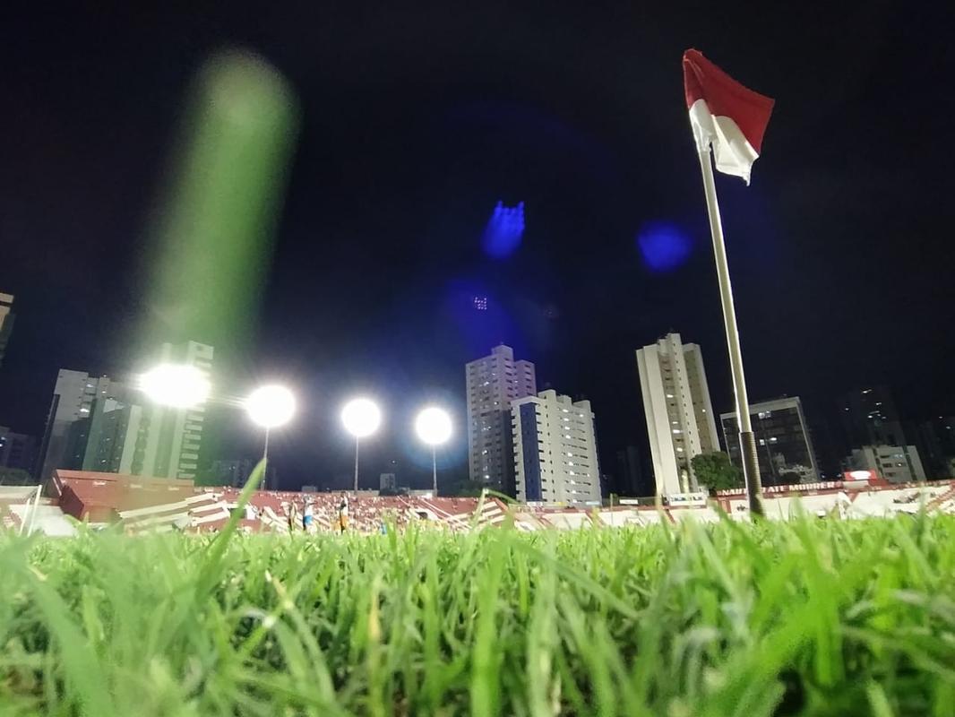 Kieza retorna ao time titular do Nutico em sua terceira passagem marcando gols na goleada do Timbu diante do Deciso Bonito, pela 3 rodada do Campeonato Pernambucano