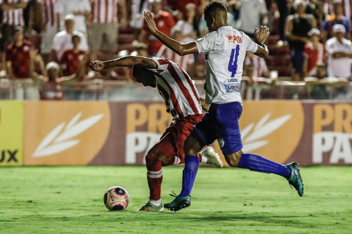 Kieza retorna ao time titular do Nutico em sua terceira passagem marcando gols na goleada do Timbu diante do Deciso Bonito, pela 3 rodada do Campeonato Pernambucano