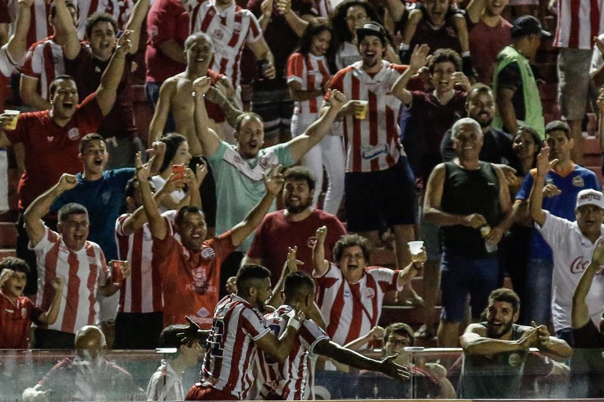 Kieza retorna ao time titular do Nutico em sua terceira passagem marcando gols na goleada do Timbu diante do Deciso Bonito, pela 3 rodada do Campeonato Pernambucano