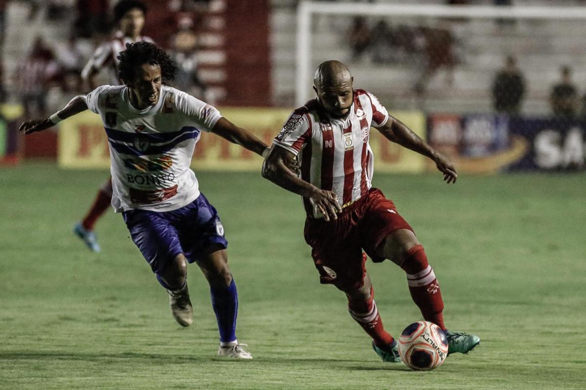 Kieza retorna ao time titular do Nutico em sua terceira passagem marcando gols na goleada do Timbu diante do Deciso Bonito, pela 3 rodada do Campeonato Pernambucano
