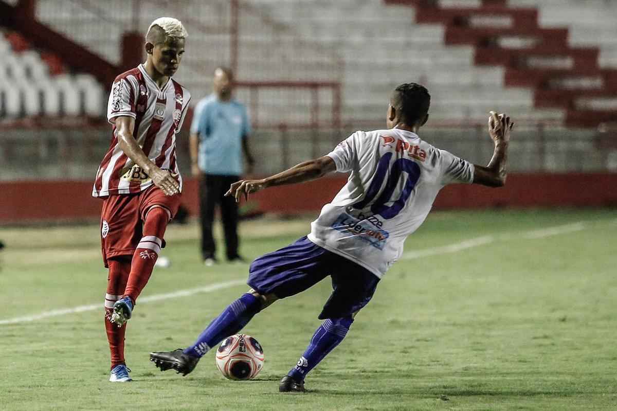 Kieza retorna ao time titular do Nutico em sua terceira passagem marcando gols na goleada do Timbu diante do Deciso Bonito, pela 3 rodada do Campeonato Pernambucano