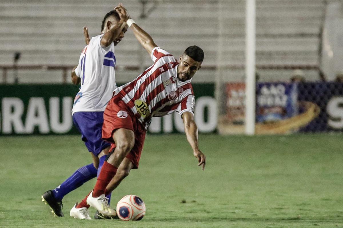 Kieza retorna ao time titular do Nutico em sua terceira passagem marcando gols na goleada do Timbu diante do Deciso Bonito, pela 3 rodada do Campeonato Pernambucano