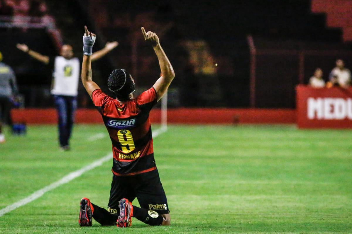 O Sport recebeu o Retr FC em jogo adiantado da 5 rodada do Campeonato Pernambucano. A partida marcou a estreia da Ilha do Retiro na temporada 2020