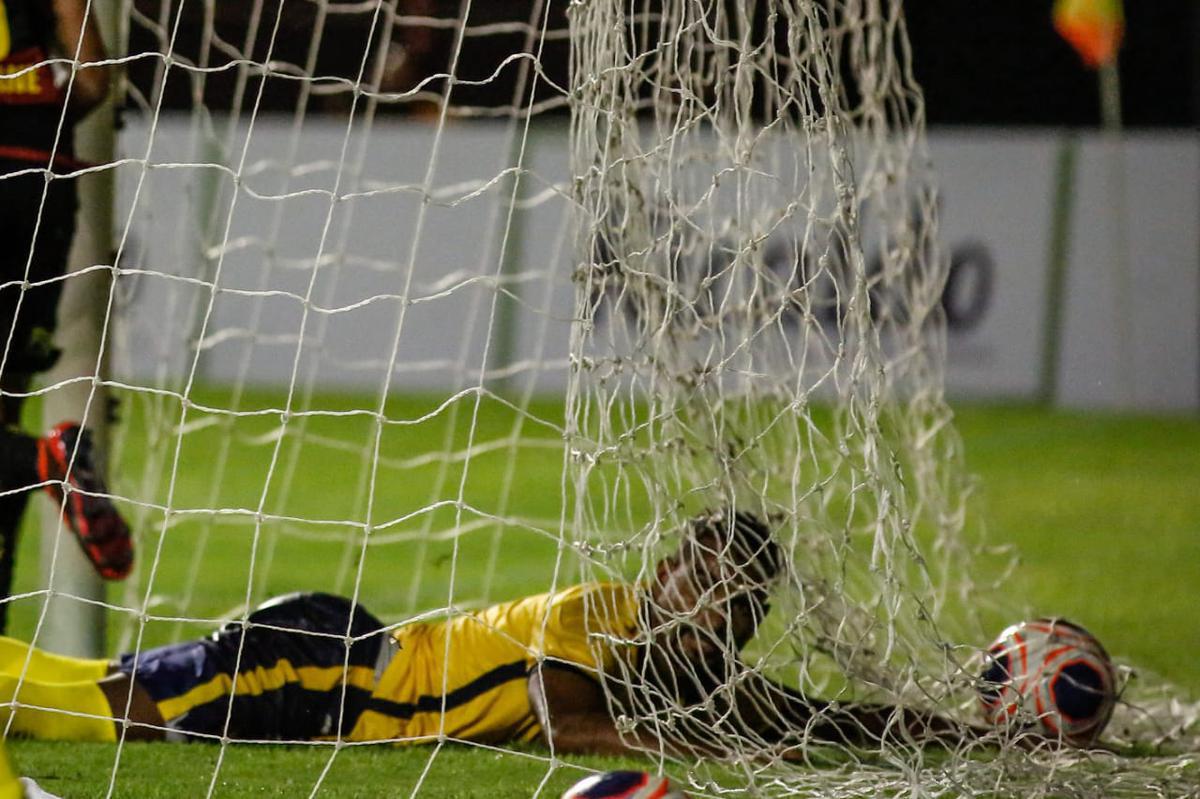 O Sport recebeu o Retr FC em jogo adiantado da 5 rodada do Campeonato Pernambucano. A partida marcou a estreia da Ilha do Retiro na temporada 2020