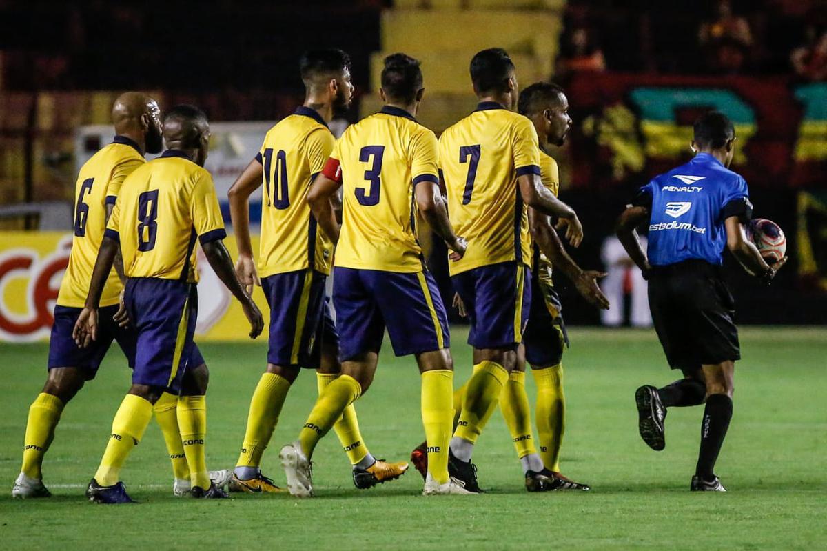 O Sport recebeu o Retr FC em jogo adiantado da 5 rodada do Campeonato Pernambucano. A partida marcou a estreia da Ilha do Retiro na temporada 2020