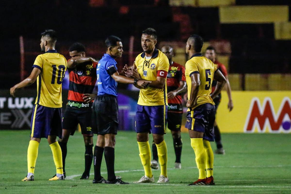 O Sport recebeu o Retr FC em jogo adiantado da 5 rodada do Campeonato Pernambucano. A partida marcou a estreia da Ilha do Retiro na temporada 2020