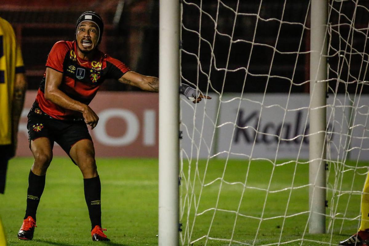 O Sport recebeu o Retr FC em jogo adiantado da 5 rodada do Campeonato Pernambucano. A partida marcou a estreia da Ilha do Retiro na temporada 2020