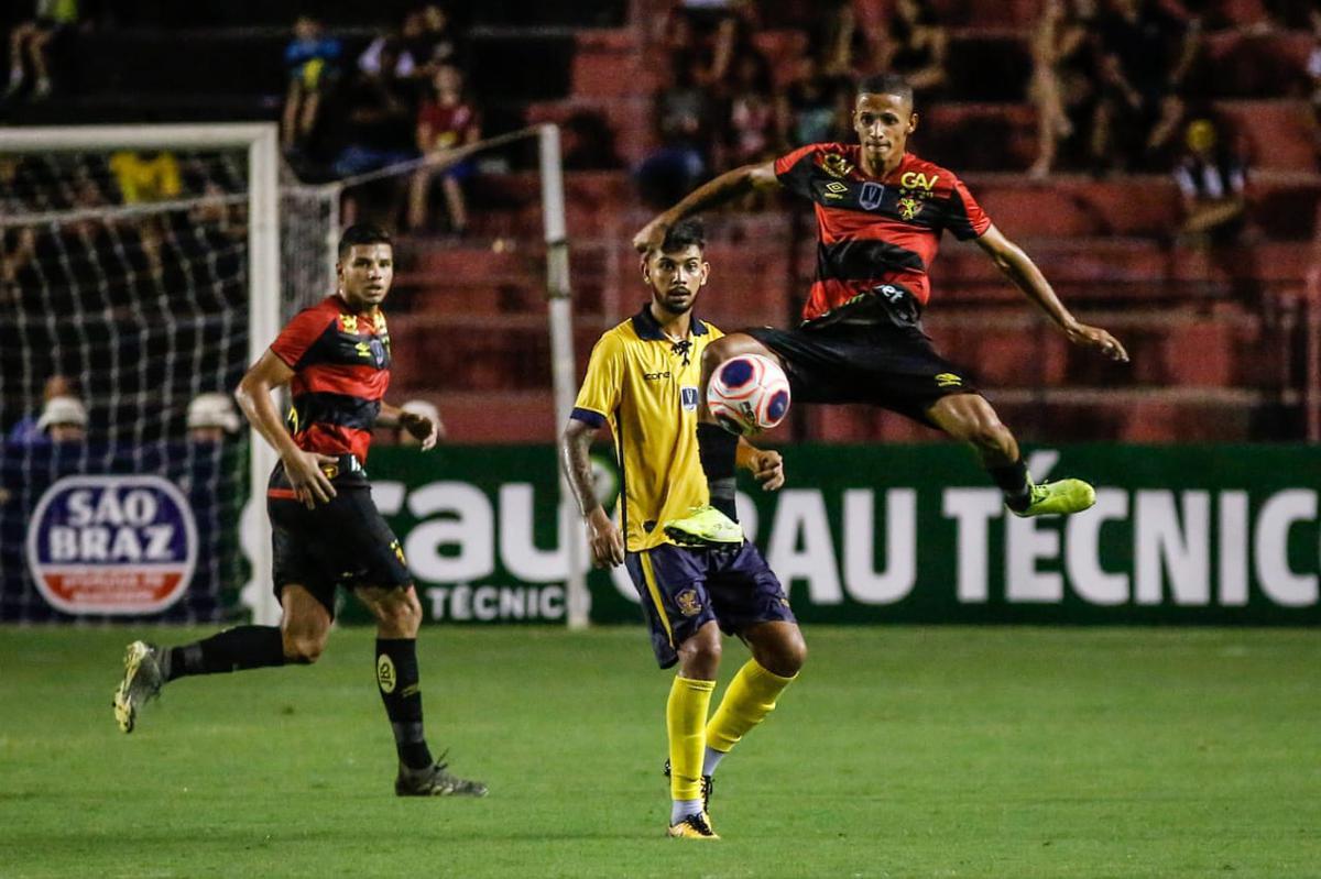O Sport recebeu o Retr FC em jogo adiantado da 5 rodada do Campeonato Pernambucano. A partida marcou a estreia da Ilha do Retiro na temporada 2020