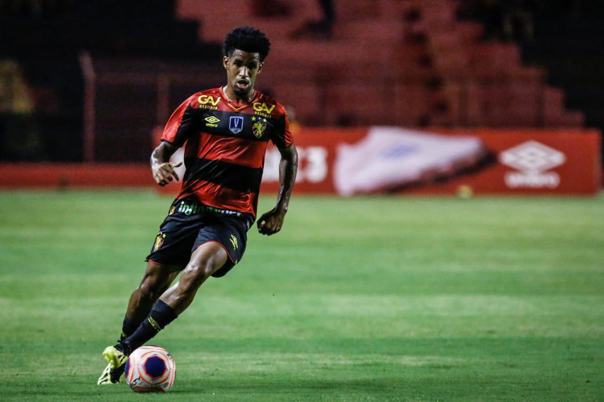 O Sport recebeu o Retr FC em jogo adiantado da 5 rodada do Campeonato Pernambucano. A partida marcou a estreia da Ilha do Retiro na temporada 2020