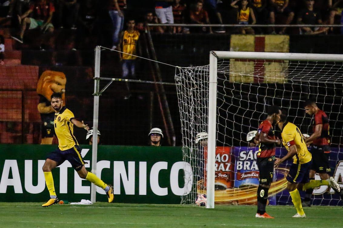 O Sport recebeu o Retr FC em jogo adiantado da 5 rodada do Campeonato Pernambucano. A partida marcou a estreia da Ilha do Retiro na temporada 2020