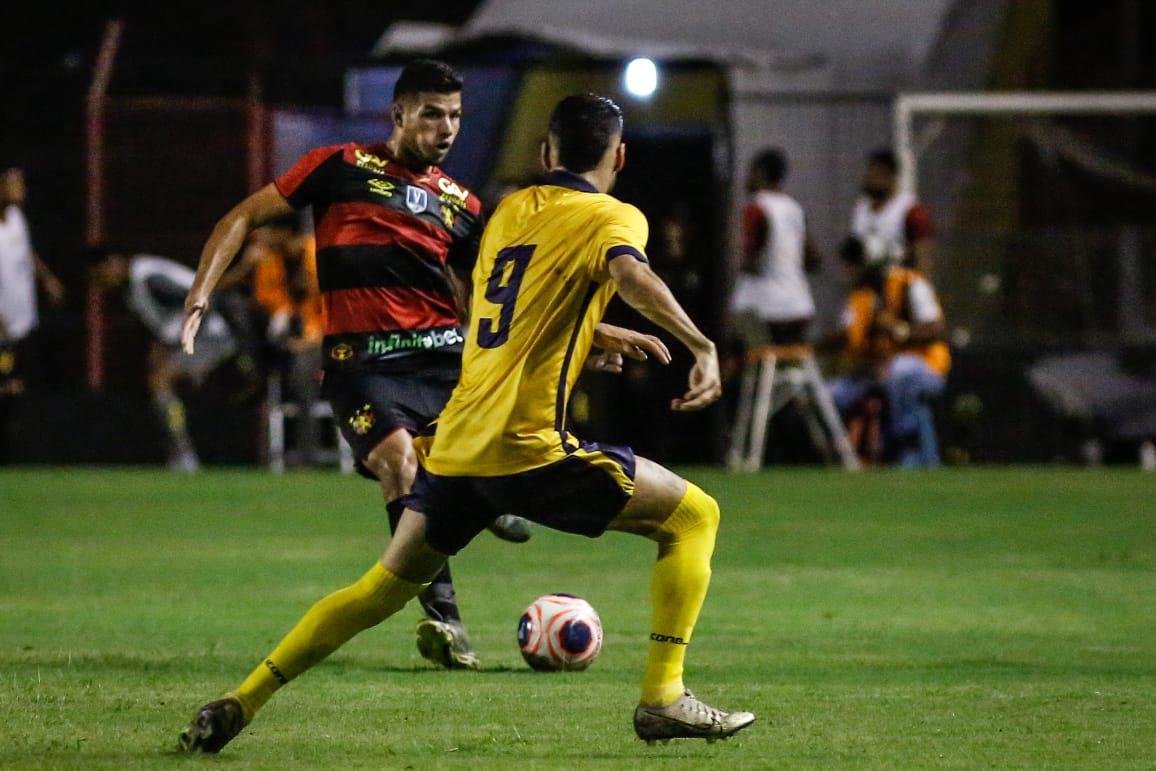 O Sport recebeu o Retr FC em jogo adiantado da 5 rodada do Campeonato Pernambucano. A partida marcou a estreia da Ilha do Retiro na temporada 2020