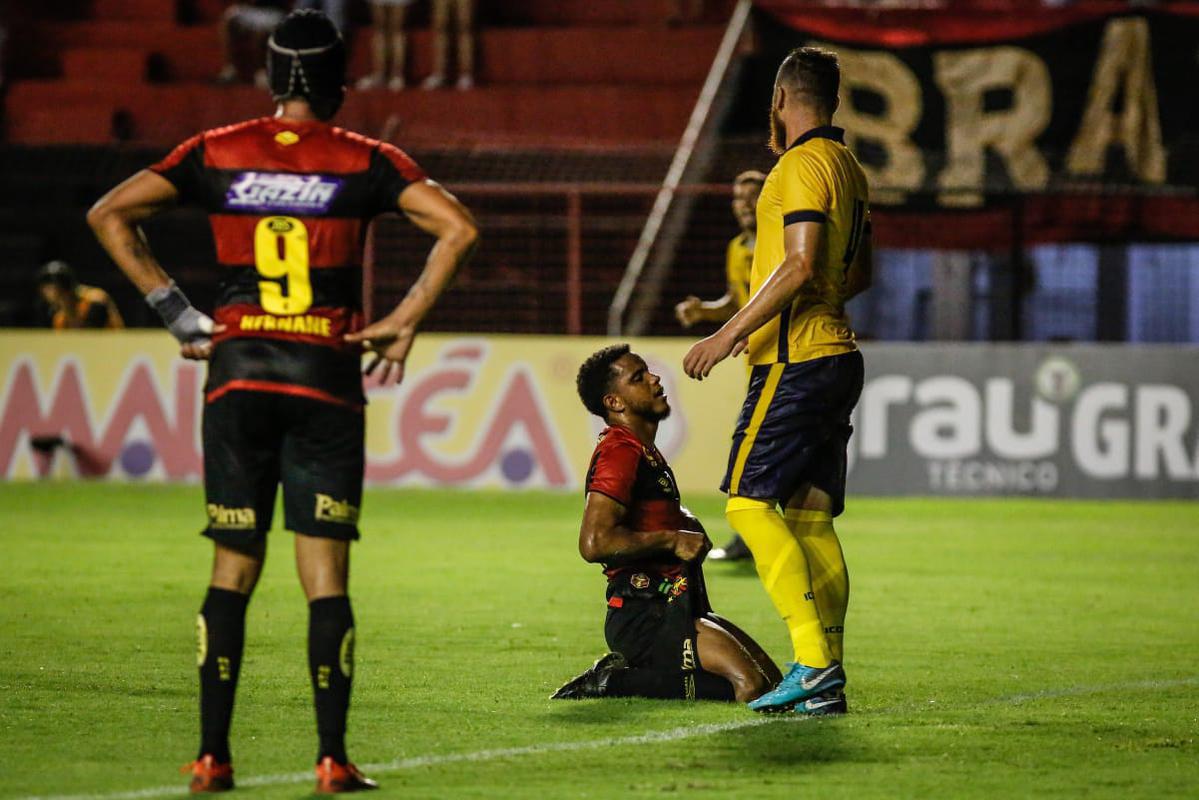 O Sport recebeu o Retr FC em jogo adiantado da 5 rodada do Campeonato Pernambucano. A partida marcou a estreia da Ilha do Retiro na temporada 2020