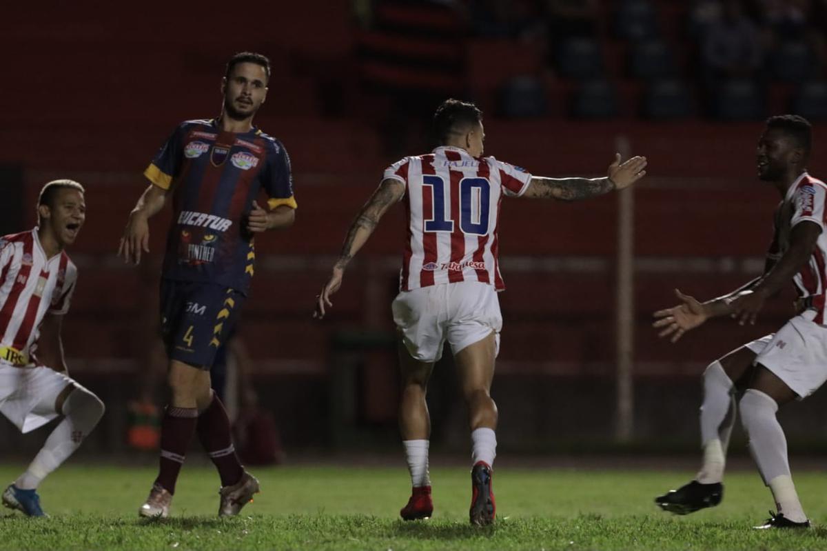 Timbu venceu a equipe paranaense fora de casa com gols de Jean Carlos e Matheus Carvalho