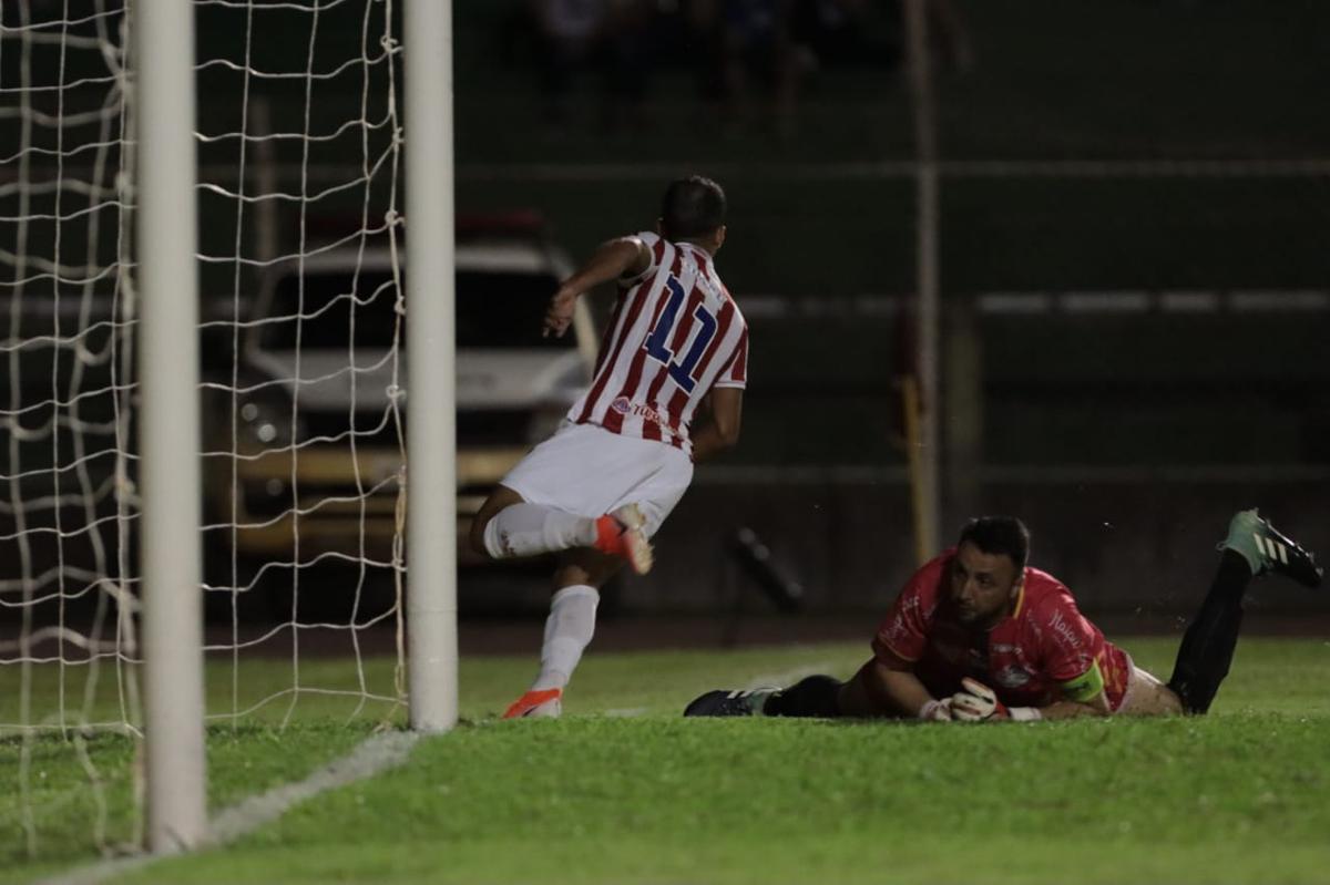 Timbu venceu a equipe paranaense fora de casa com gols de Jean Carlos e Matheus Carvalho