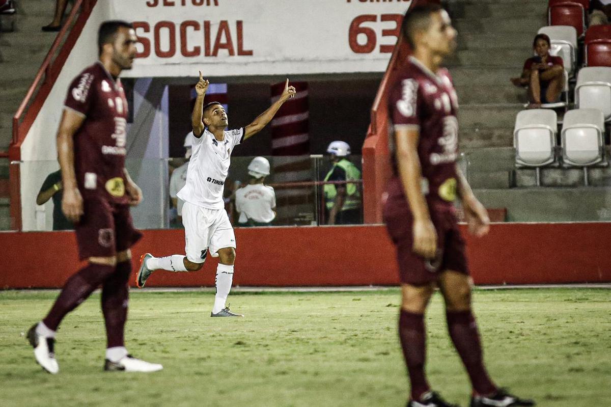 Em jogo vlido pela 5 rodada da Copa do Nordeste, o Nutico recebeu o ABC, nos Aflitos, buscando encaminhar a classificao para a segunda fase do torneio regional