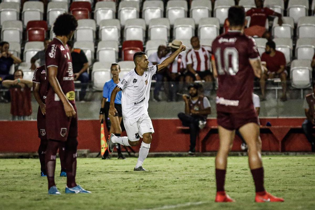 Em jogo vlido pela 5 rodada da Copa do Nordeste, o Nutico recebeu o ABC, nos Aflitos, buscando encaminhar a classificao para a segunda fase do torneio regional