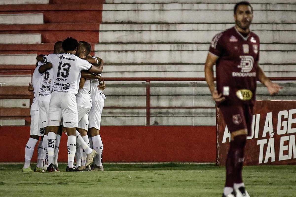 Em jogo vlido pela 5 rodada da Copa do Nordeste, o Nutico recebeu o ABC, nos Aflitos, buscando encaminhar a classificao para a segunda fase do torneio regional