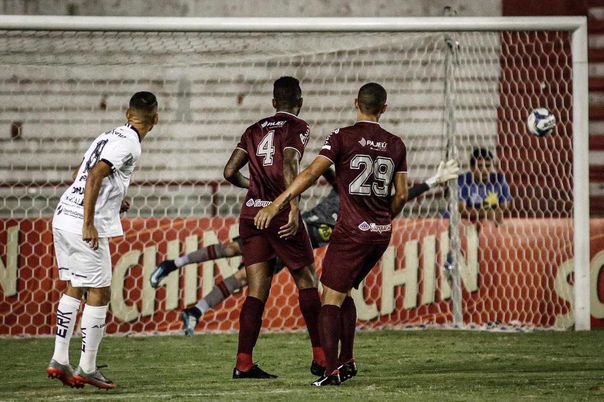 Em jogo vlido pela 5 rodada da Copa do Nordeste, o Nutico recebeu o ABC, nos Aflitos, buscando encaminhar a classificao para a segunda fase do torneio regional