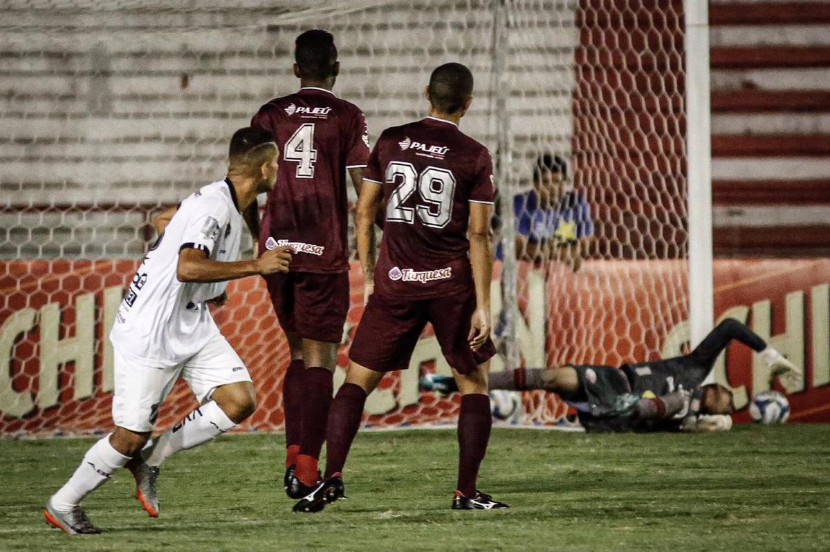 Em jogo vlido pela 5 rodada da Copa do Nordeste, o Nutico recebeu o ABC, nos Aflitos, buscando encaminhar a classificao para a segunda fase do torneio regional