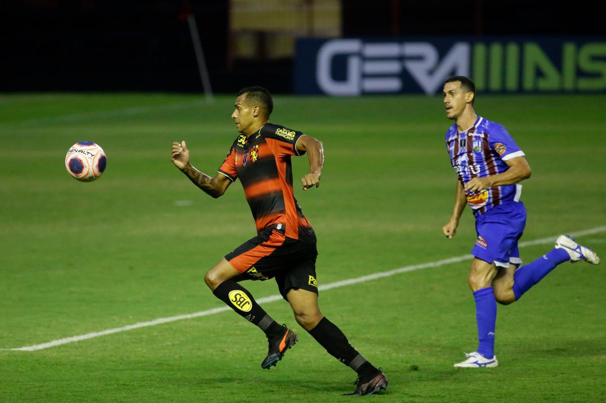 Sport estreou no quadrangular do rebaixamento com triunfo sobre Vitria das Tabocas, com gol solitrio de Marquinhos, no segundo tempo. Placar afasta Leo da Srie A2 de 2021.
