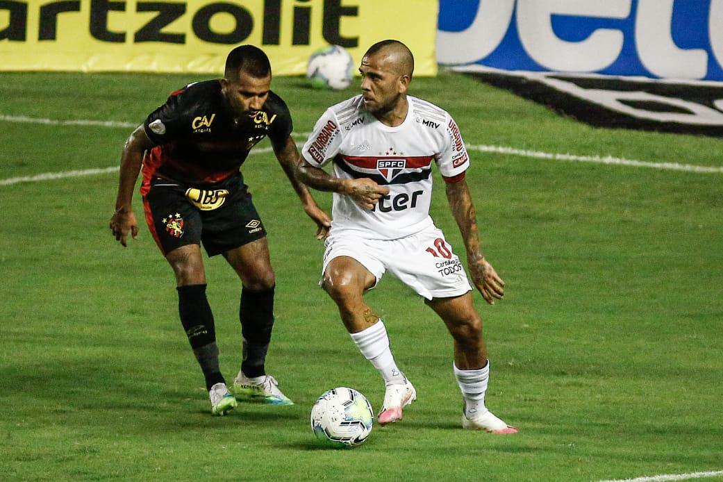 Na Ilha do Retiro, Sport e So Paulo se enfrentaram em jogo vlido pela quinta rodada da Srie A de 2020. E logo no incio do jogo, Pablo fez 1 a 0 para o Tricolor Paulista.