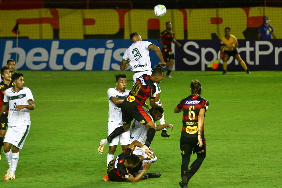 Sport e Gois se encontraram na Ilha do Retiro nesta noite de domingo, pela Srie A do Brasileiro