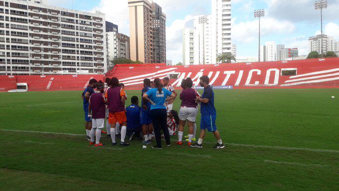 Nesta tarde de segunda-feira, o estdio dos Aflitos recebeu as equipes do Nutico e Sport para um duelo vlido pelo Campeonato Brasileiro Feminino A2; jogo aconteceu pela segunda rodada da disputa nacional