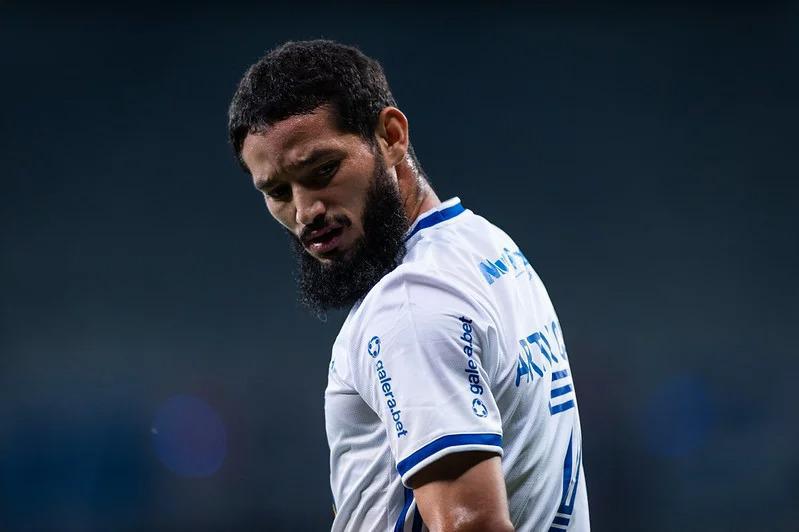 Sport já teve interesse no atacante Arthur Caíke, do Cruzeiro
