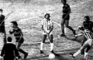 1977 - Sport 1x1 Nutico (no tempo normal, Sport 0x1 Nutico)
A partida entrou para a histria como 'o jogo da madrugada'. Aps uma vitria do Sport no primeiro jogo da deciso e um empate no segundo, o Nutico venceu o terceiro confronto por 1 a 0 forando uma prorrogao, sem vantagem para nenhum dos clubes. E como o regulamento no previa disputa de pnaltis, o ttulo s foi definido aos 13 minutos do segundo tempo da segunda prorrogao, com um gol de Mauro.
Time: Gilberto; Cardoso, Samuel, Djalma e Nelsinho; Cacau e Pita (Tovar); Amilton Rocha (Roberto), Mauro, Totonho e Darci. Tcnico: nio Andrade
