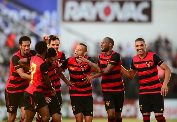 9º rodada - Central 1x2 Sport - 17/3/2019
Pela primeira (e única) vez no Estadual, o Sport deixou a Região Metropolitana do Recife. E mais uma vez apresentado evolução sob o comando de Guto Ferreira, os rubro-negros garantiram a liderança da primeira fase, assegurando assim todas as vantagens dos mata-matas.
Time: Mailson, Norberto, Rafael Thyere, Adryelson e Sander; Ronaldo, Charles e Guilherme (Alisson Farias); Ezequiel, Hernane Brocador (Elton) e Luan (Juninho).
Gols: Luan e Hernane.