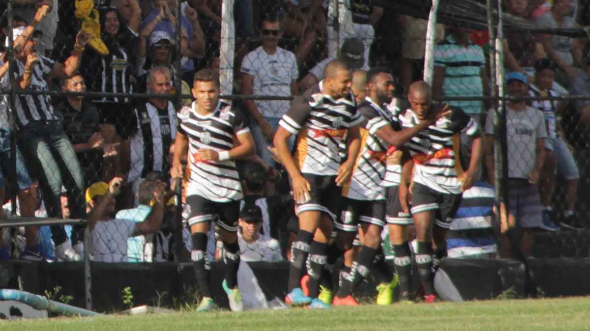 Central 3x0 N�utico (2� rodada - 21/1/2018) - �nica derrota do time no campeonato (e a primeira na temporada). Ela veio de forma acachapante. Ainda procurando seu time ideal, Roberto Fernandes promoveu a estreia do meia J�nior Timb�, mas os alvirrubros acabariam atropelados pela Patativa.