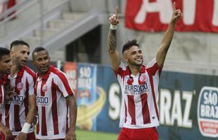 N�utico 1x0 Flamengo de Arcoverde (9� rodada - 26/2/2018) - Novamente com Roberto Fernandes poupando os seus principais jogadores, dessa vez em virtude do jogo contra o Cuiab� pela Copa do Brasil, a prata da casa alvirrubra voltou a dar conta do recado. O resultado, al�m de manter a lideran�a do Estadual, classificou matematicamente o N�utico para as quartas de final.