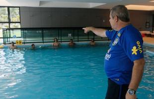 Titulares da seleo brasileira fizeram trabalho regenerativo na Granja Comary. J os reservas do Brasil tm treino fsico