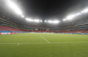 Drogba, Tour e cia fizeram o reconhecimento do gramado da Arena Pernambuco nesta sexta-feira