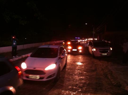 Torcedores recepcionam Cristiano Ronaldo e companhia